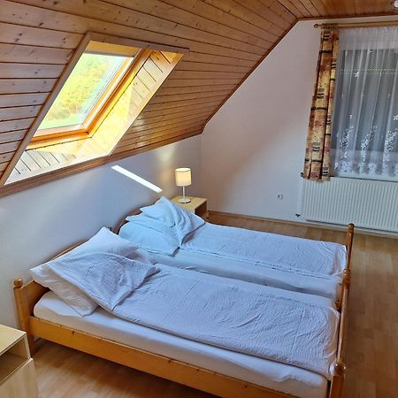 Badacsony Apartmanhaz Badacsonytomaj Bagian luar foto