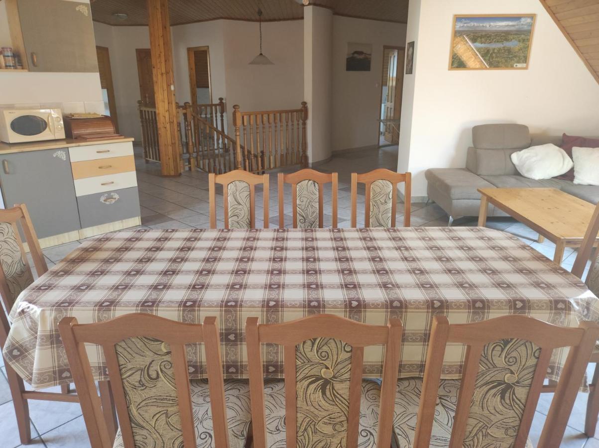 Badacsony Apartmanhaz Badacsonytomaj Bagian luar foto