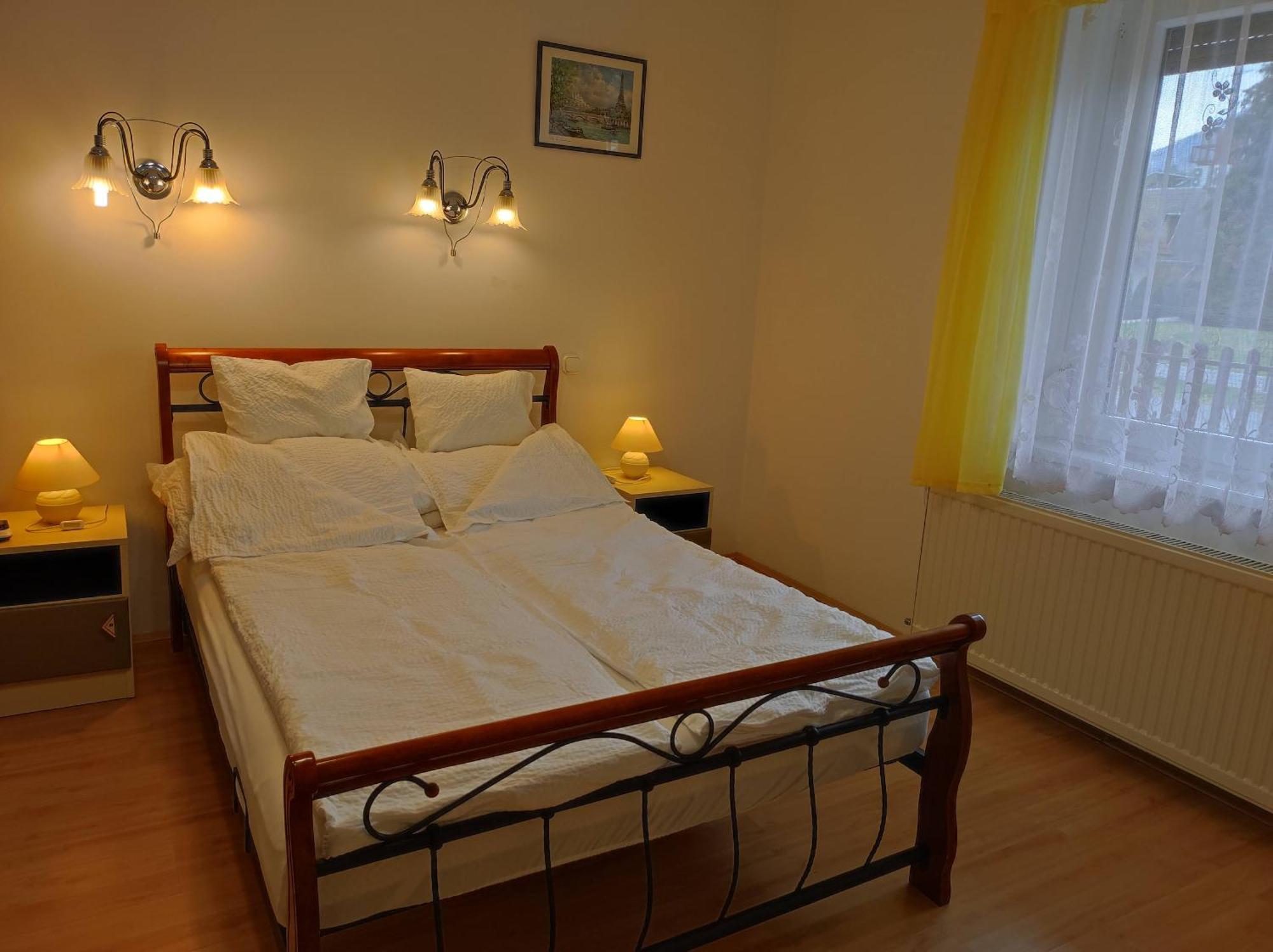 Badacsony Apartmanhaz Badacsonytomaj Bagian luar foto