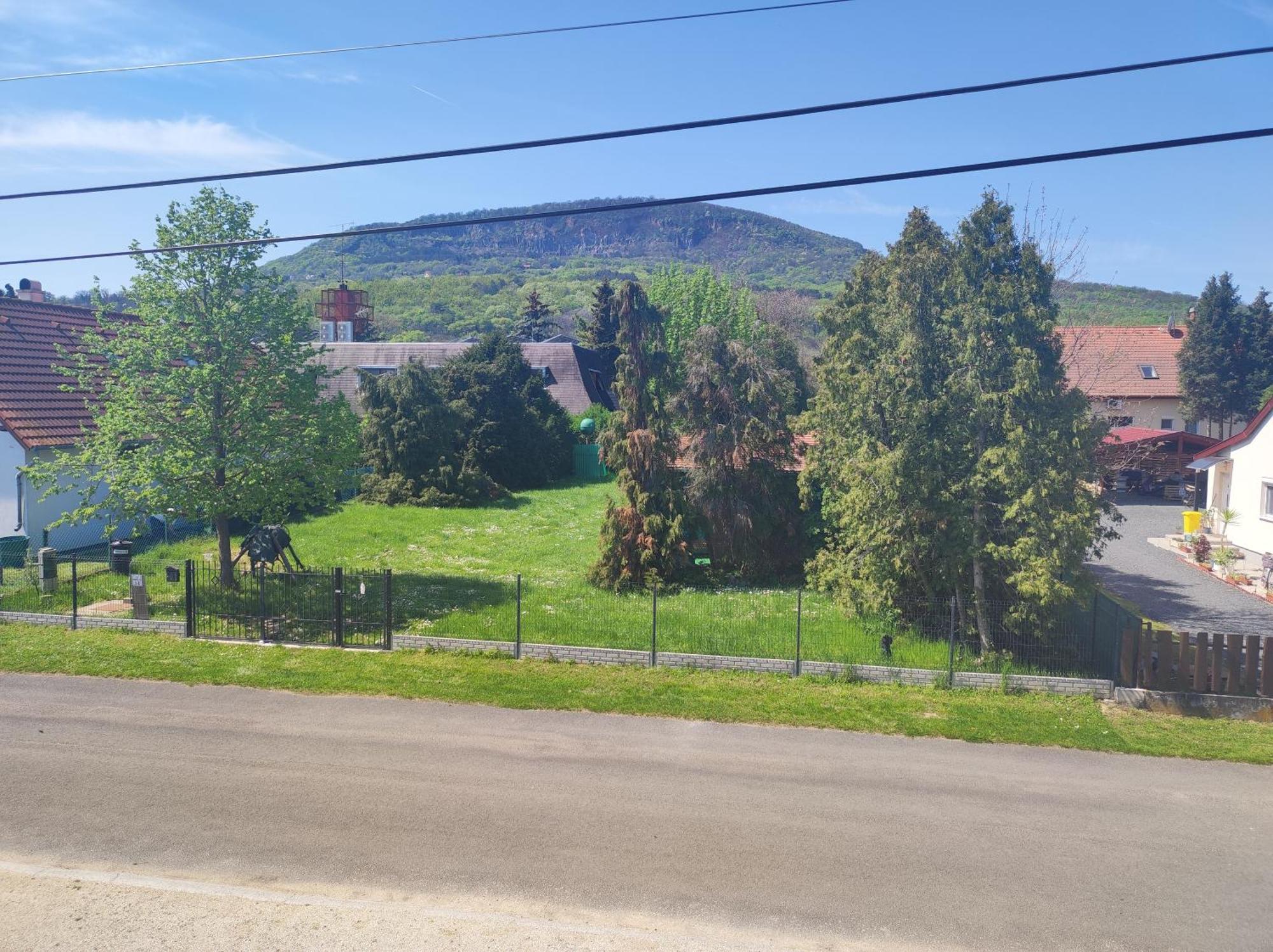 Badacsony Apartmanhaz Badacsonytomaj Bagian luar foto