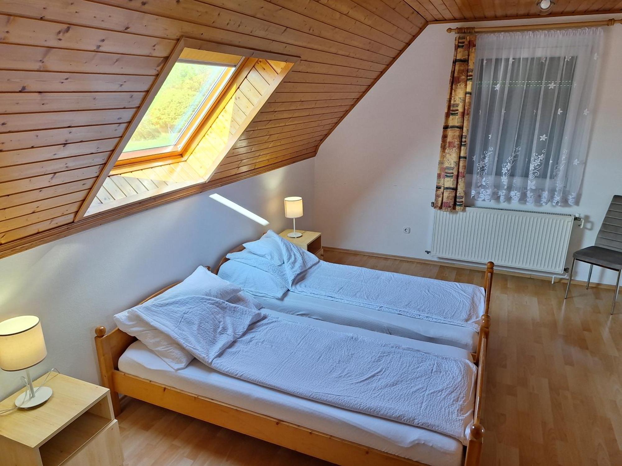 Badacsony Apartmanhaz Badacsonytomaj Bagian luar foto